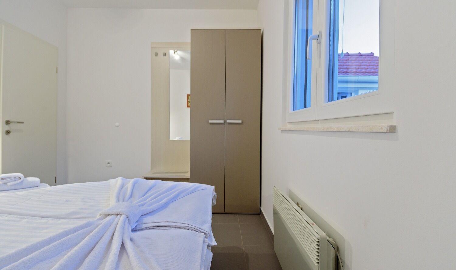 Apartments Bisernica-With Pool Ražanj Esterno foto