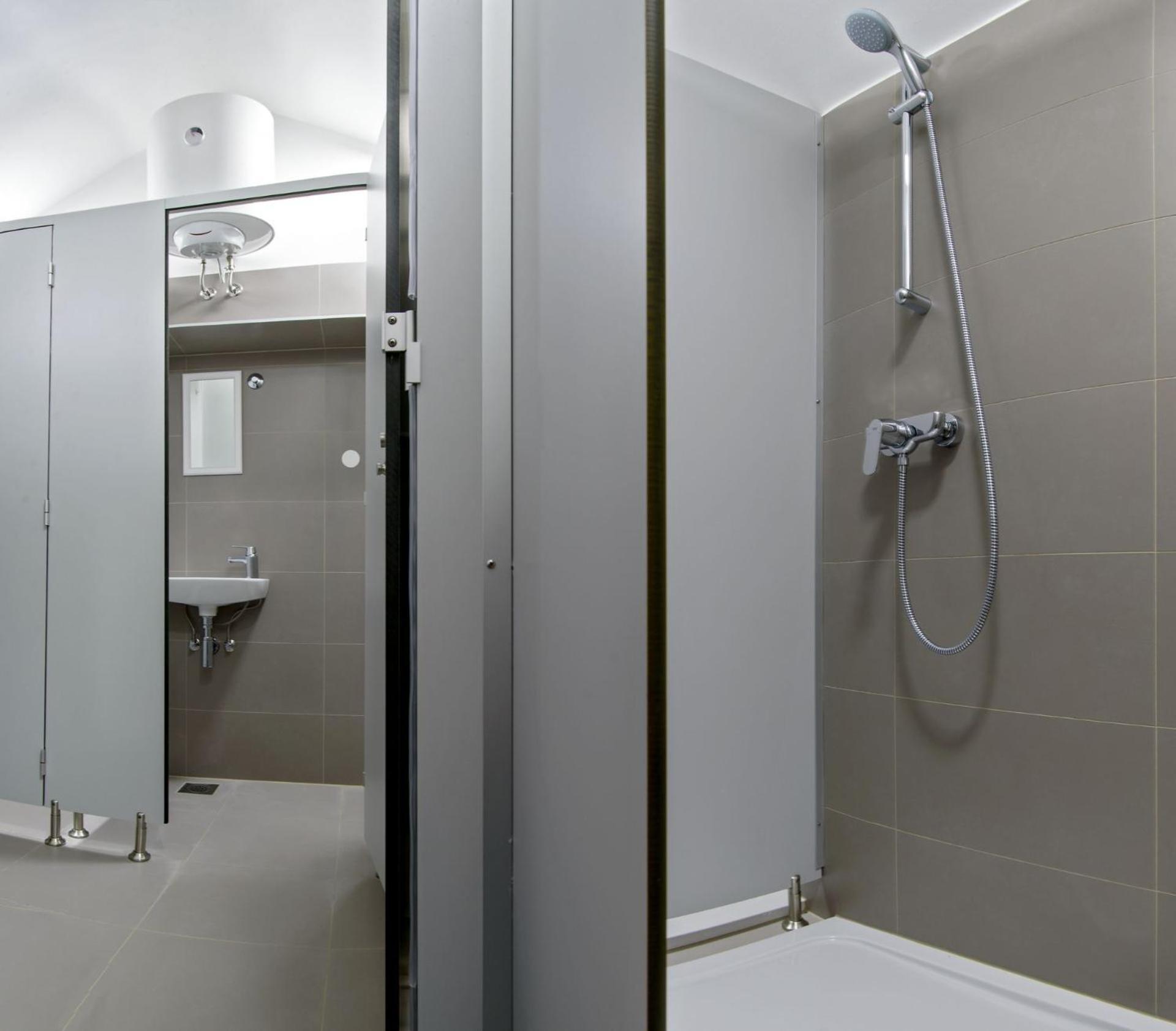 Apartments Bisernica-With Pool Ražanj Esterno foto