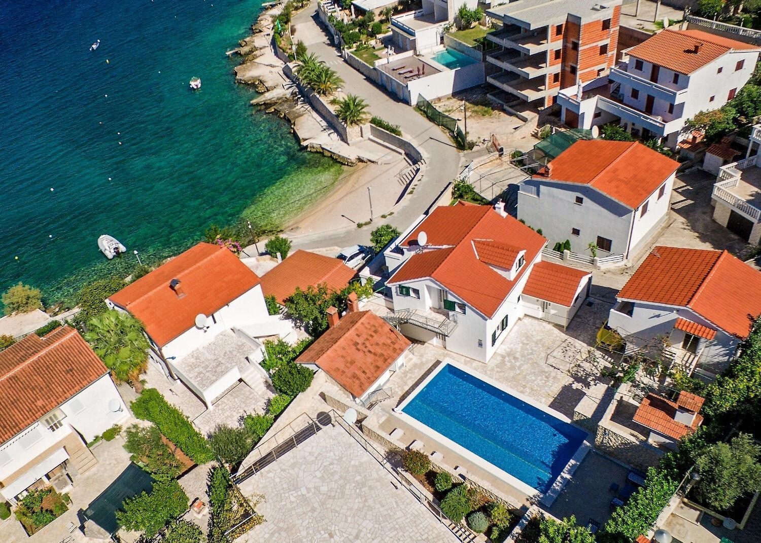 Apartments Bisernica-With Pool Ražanj Esterno foto